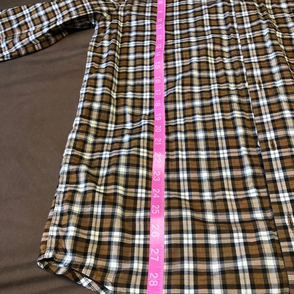 DC Long sleeve plaid button down shirt. Size M - Picture 3 of 6